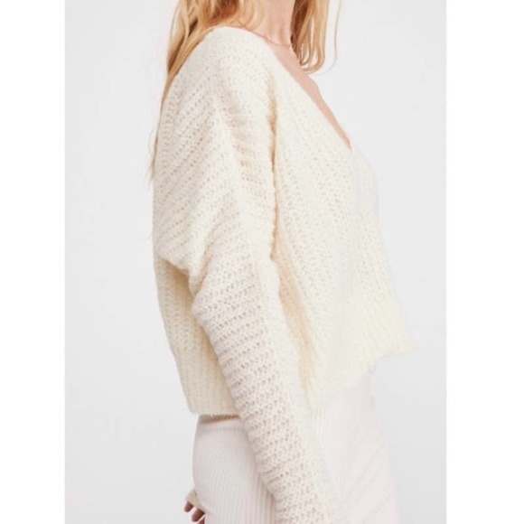 Free People Women's Moonbeam Sweater [reposh] - Picture 3 of 8
